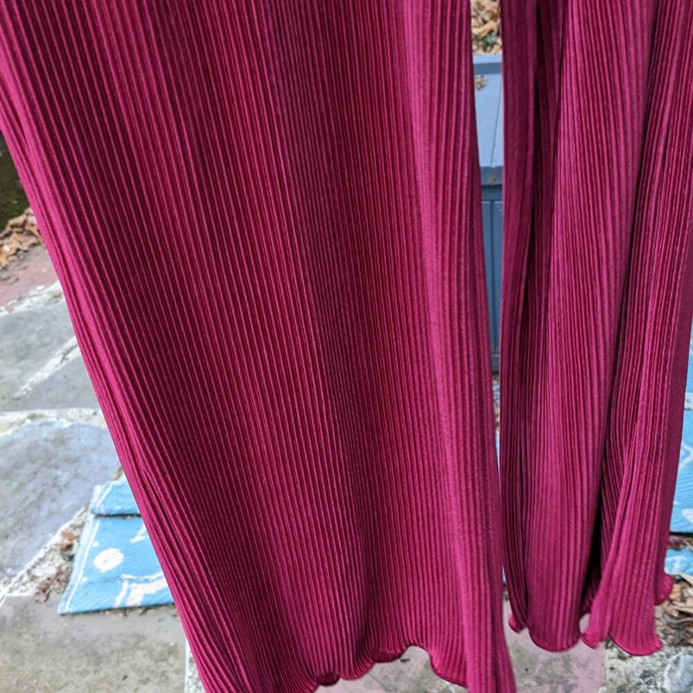 ⭐Red Raspberry Ribbed Straight Leg Pants - Picture 2 of 7